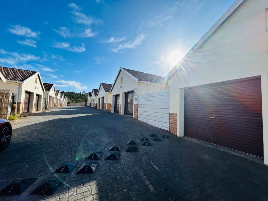 2 Bedroom Property for Sale in Beacon Bay Eastern Cape